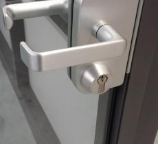 systemy-aluminiowe-drzwi.2